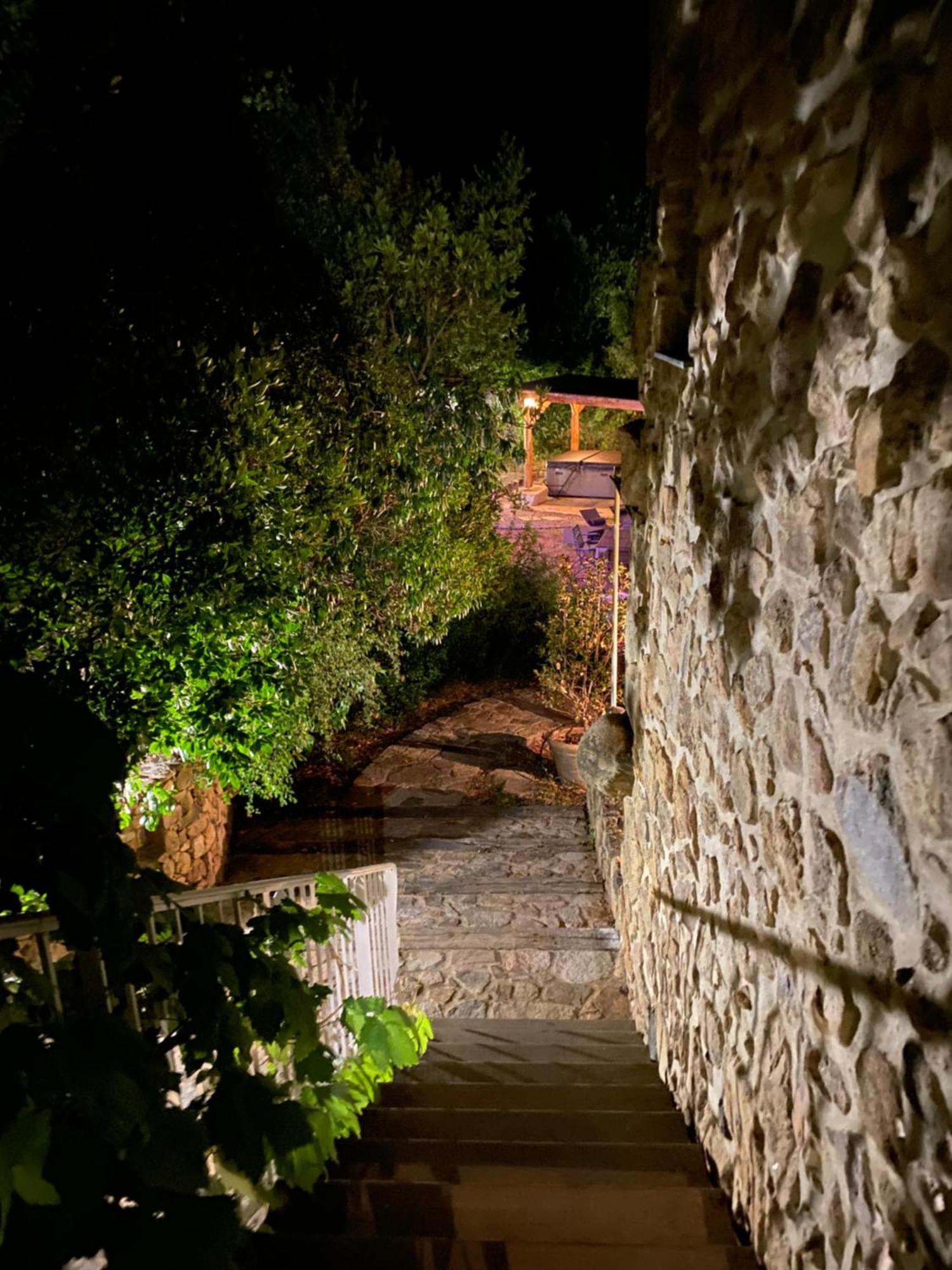 Entre Mer & Maquis, L'Ame De La Corse En Gites De Charme Avec Jacuzzi, Proche Ajaccio Peri Exterior foto